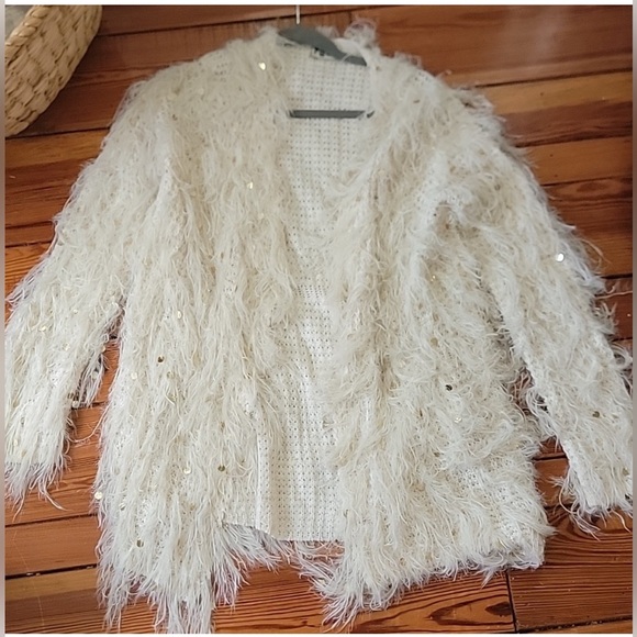 Show me you MUMU shaggy Ivory Cardigan sz small - Picture 4 of 10
